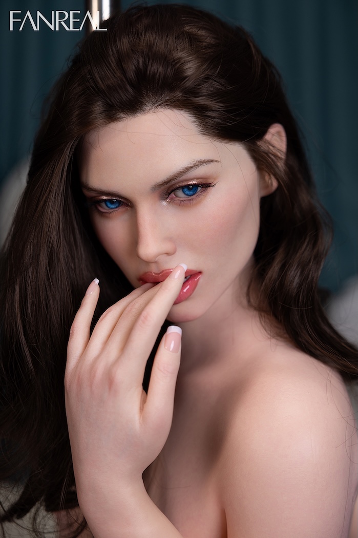 Silicon Sexdoll Adeline with a movable jaw